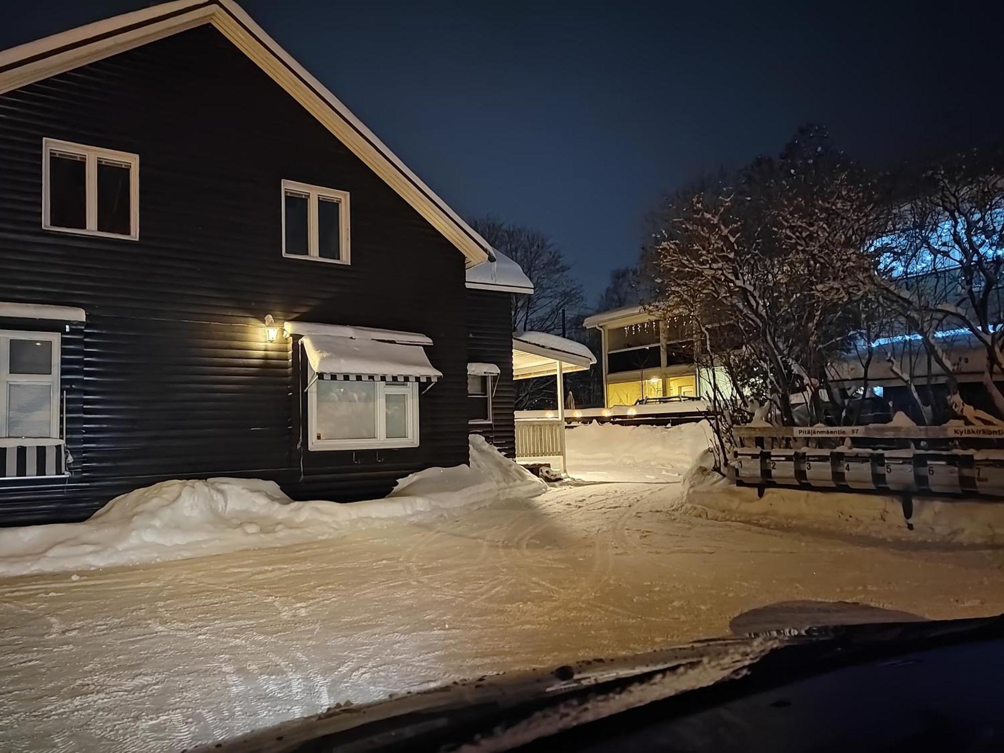 Kalle'S Unluxury Guest House Cl0Sed From 1St Of Feb 2025 Helsinki Chambre photo